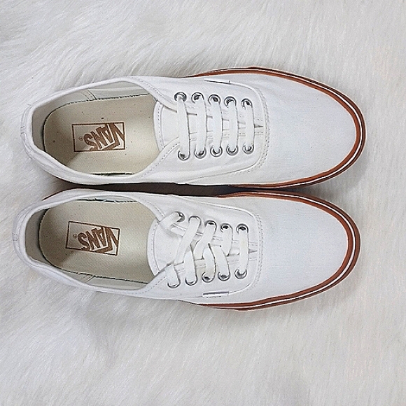 Vans | Shoes | Vans Authentic White Gum 